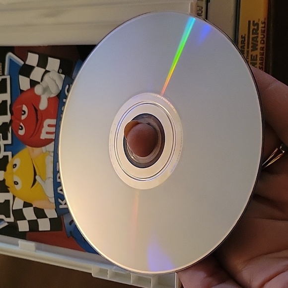 M&M Kart Racing - Wii Game No Visable Stratches Original Case & Paper Inserts - Picture 5 of 5